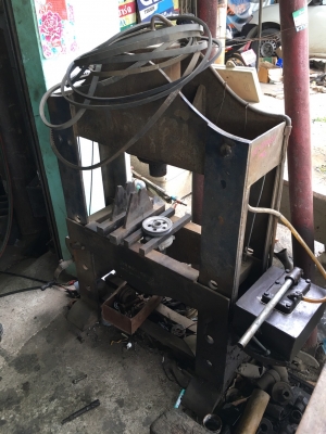 แท่นอัด