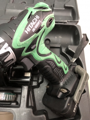 สว่านไร้สาย 12v HITACHI Driver Drill Kit with Flashlight DS12DVF3