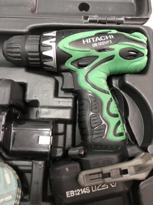 สว่านไร้สาย 12v HITACHI Driver Drill Kit with Flashlight DS12DVF3 สว่านไร้สาย 12v HITACHI Driver Drill Kit with Flashlight DS12DVF3