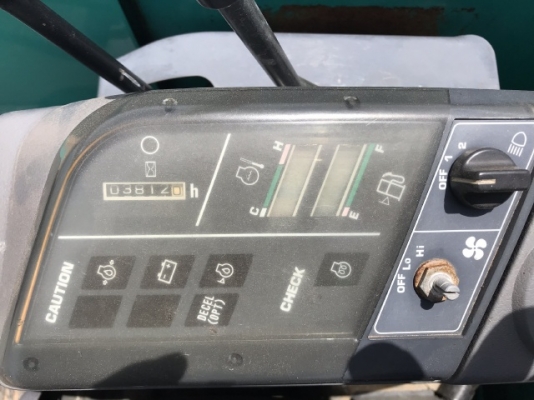 ขายรถขุด KOMATSU PC30-7E ปากคีบ (3,xxx ชั่วโมง) นำเข้าเองจากญี่ปุ่น สภาพพร้อมใช้ มีVDOการทำงานครับ