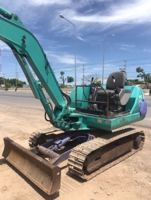 ขายรถขุด KOMATSU PC30-7E ปากคีบ (3,xxx ชั่วโมง) นำเข้าเองจากญี่ปุ่น สภาพพร้อมใช้ มีVDOการทำงานครับ