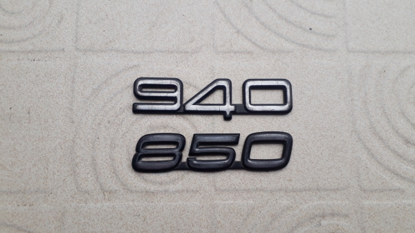 โล้โก้ติดท้ายรถ VOLVO 940 กับ 850 แท้