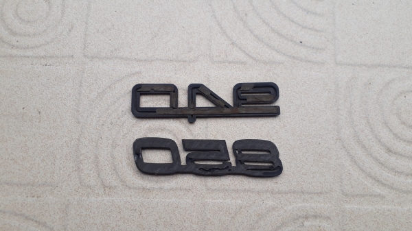 โล้โก้ติดท้ายรถ VOLVO 940 กับ 850 แท้ โล้โก้ติดท้ายรถ VOLVO 940 กับ 850 แท้