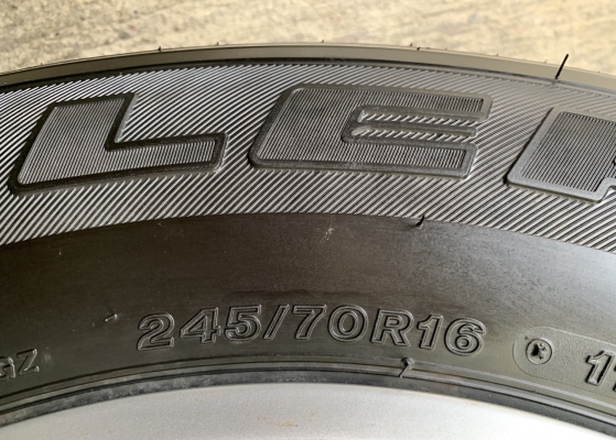 ล้อแม็กป้ายแดง Chevrolet Colorado ตัวสูง ขอบ 16 พร้อมยางใหม่ป้ายแดง 245-70-16 Bridgestone ปี 19 สวยกริ๊บ