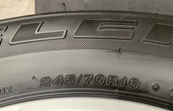 ล้อแม็กป้ายแดง Chevrolet Colorado ตัวสูง ขอบ 16 พร้อมยางใหม่ป้ายแดง 245-70-16 Bridgestone ปี 19 สวยกริ๊บ