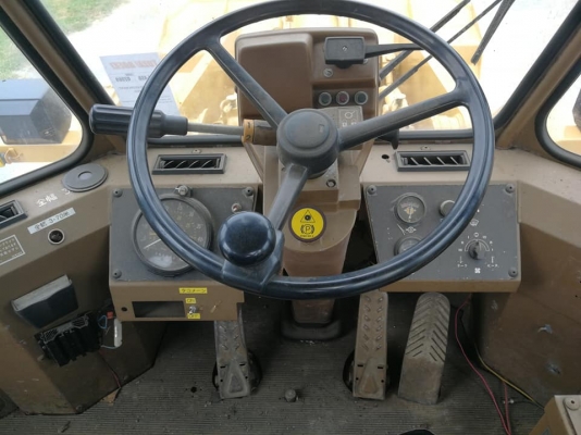 ขายถูก CAT 936E เก่าญี่ปุ่นแท้ สภาพสวย ราคาไม่แพง โทร.090-986-2521 อ๊อบ