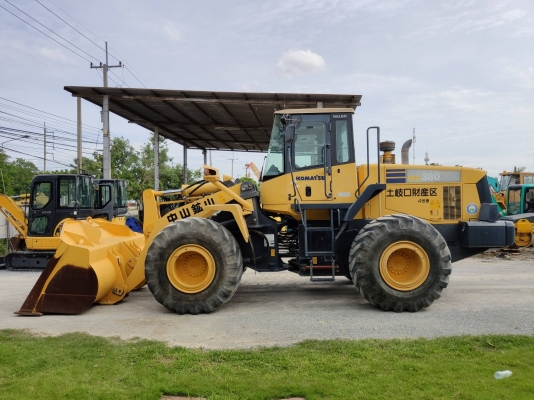 รถตัก เก่านอก มาใหม่ KOMATSU WA380-5 สภาพสวย นำเข้าจากญี่ปุ่น โทร.090-986-2521 อ๊อบ