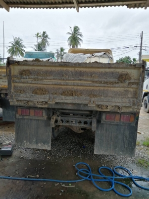 ขาย6ล้อดั้มพ์ ISUZU NPR150แรงม้าปี55-56 มี3คันๆละ650,000