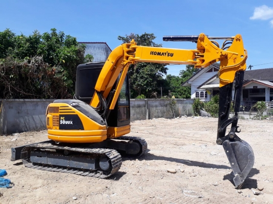 ขายKOMATSU PC50uu เอกสารเล่มทะเบียนราคา 450,000
