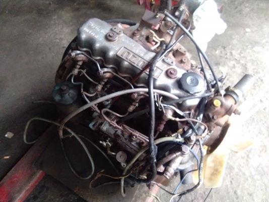 ขายเครื่องอีซูซุดีเซลปั้มแถว c240