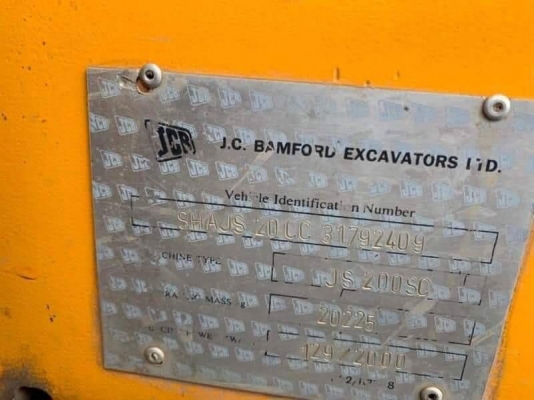 ขาย 1,090,000 บาท JCB JS200SC ทำงาน 9,182 ชม เครื่องดี ปั้มแรง โช่หนา เอวแน่น ไฟฟ้าครบ เอกสารเล่มทะเบียน  รถอยู่  สุรินทร์ โทร 0610710295  สนใจ รายการสินค้า อื่นๆ ที่ เว็ปไชค์ Truck2Hand https://www.truck2hand.com/index.php?actions=content/search&amp;memb