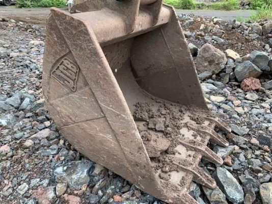 ขาย 1,090,000 บาท JCB JS200SC ทำงาน 9,182 ชม เครื่องดี ปั้มแรง โช่หนา เอวแน่น ไฟฟ้าครบ เอกสารเล่มทะเบียน  รถอยู่  สุรินทร์ โทร 0610710295  สนใจ รายการสินค้า อื่นๆ ที่ เว็ปไชค์ Truck2Hand https://www.truck2hand.com/index.php?actions=content/search&amp;memb