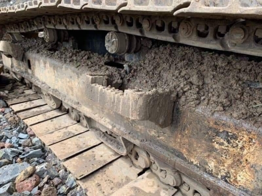 ขาย 1,090,000 บาท JCB JS200SC ทำงาน 9,182 ชม เครื่องดี ปั้มแรง โช่หนา เอวแน่น ไฟฟ้าครบ เอกสารเล่มทะเบียน  รถอยู่  สุรินทร์ โทร 0610710295  สนใจ รายการสินค้า อื่นๆ ที่ เว็ปไชค์ Truck2Hand https://www.truck2hand.com/index.php?actions=content/search&amp;memb