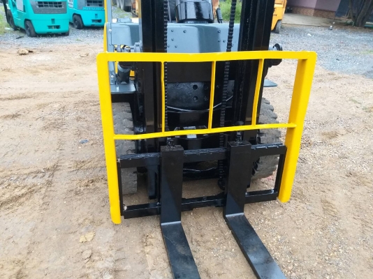 ขายรถยก TCM FD25 Z5 เครื่องดีเซล C240 เสาสูง 3 เมตร ยกได้ 2.5 ตัน เกียร์ออโต้ รถนอกนำเข้า ติดต่อ 098-7962549