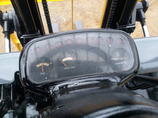 ขายรถยก TCM FD25 Z5 เครื่องดีเซล C240 เสาสูง 3 เมตร ยกได้ 2.5 ตัน เกียร์ออโต้ รถนอกนำเข้า ติดต่อ 098-7962549