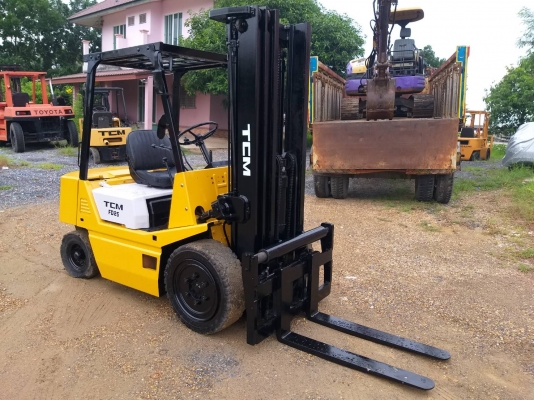 ขายรถยก TCM FD25 Z2 เครื่องดีเซล C240 เสาสูง 5 เมตร ยกได้ 2.5 ตัน เกียร์ธรรมดา สไลด์ชิพ ยางตันหน้า-หลัง รถนอกนำเข้า ติดต่อ 063-5628992 ขายรถยก TCM FD25 Z2 เครื่องดีเซล C240 เสาสูง 5 เมตร ยกได้ 2.5 ตัน เกียร์ธรรมดา สไลด์ชิพ ยางตันหน้า-หลัง รถนอกนำเข้า ติดต่อ 063-5628992