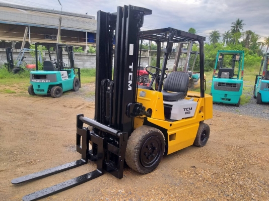 ขายรถยก TCM FD25 Z2 เครื่องดีเซล C240 เสาสูง 5 เมตร ยกได้ 2.5 ตัน เกียร์ธรรมดา สไลด์ชิพ ยางตันหน้า-หลัง รถนอกนำเข้า ติดต่อ 063-5628992 ขายรถยก TCM FD25 Z2 เครื่องดีเซล C240 เสาสูง 5 เมตร ยกได้ 2.5 ตัน เกียร์ธรรมดา สไลด์ชิพ ยางตันหน้า-หลัง รถนอกนำเข้า ติดต่อ 063-5628992