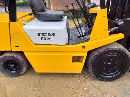 ขายรถยก TCM FD25 Z2 เครื่องดีเซล C240 เสาสูง 5 เมตร ยกได้ 2.5 ตัน เกียร์ธรรมดา สไลด์ชิพ ยางตันหน้า-หลัง รถนอกนำเข้า ติดต่อ 063-5628992 ขายรถยก TCM FD25 Z2 เครื่องดีเซล C240 เสาสูง 5 เมตร ยกได้ 2.5 ตัน เกียร์ธรรมดา สไลด์ชิพ ยางตันหน้า-หลัง รถนอกนำเข้า ติดต่อ 063-5628992