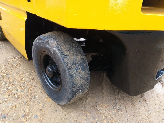 ขายรถยก TCM FD25 Z2 เครื่องดีเซล C240 เสาสูง 5 เมตร ยกได้ 2.5 ตัน เกียร์ธรรมดา สไลด์ชิพ ยางตันหน้า-หลัง รถนอกนำเข้า ติดต่อ 063-5628992 ขายรถยก TCM FD25 Z2 เครื่องดีเซล C240 เสาสูง 5 เมตร ยกได้ 2.5 ตัน เกียร์ธรรมดา สไลด์ชิพ ยางตันหน้า-หลัง รถนอกนำเข้า ติดต่อ 063-5628992