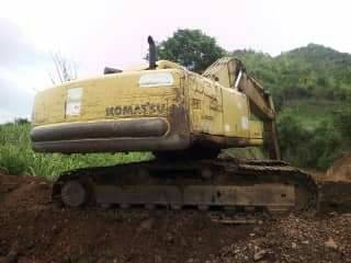 ขายKOMATSU PC200-6 ไฟตัดทำงานได้ปกติใช้ได้เอวดีช่วงล่างดีปั้มแรงมีเอกสารซื้อขายราค 500,000
