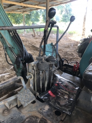 ขายKOMATSU PC20-7สภาพสวยพร้อมใช้ ราคา150,000บาท ติดต่อคุณอ๊อฟ พิจิตร086-737-9991