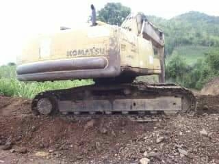 ขายKOMATSU PC200-6 ไฟตัดทำงานใช้ได้ปกติเอวดีช่วงล่างดีปั้มแรงมีเอกสารซื้อขายราคา 500,000