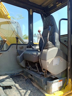 ขายจ้า..KOMATSU PC60-7 เก่านอกแท้  มีลายแย๊ก  พร้อมใช้  โทร  089-3818694 จ๊อย