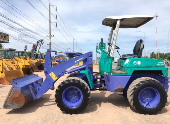 ขายรถตักล้อยาง KOMATSU WA40-3E (3,XXX ชั่วโมง) นำเข้าเองจากญี่ปุ่น สภาพสวยพร้อมใช้ มีVDOการทำงานครับ