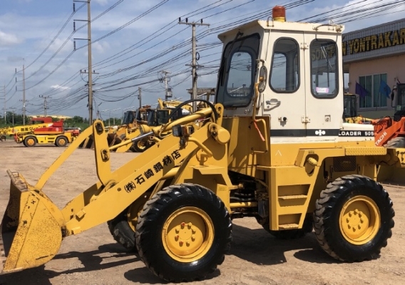 ขายรถตักล้อยาง KOMATSU 505 (เทียบเท่า WA70) (1,XXX ชั่วโมง) นำเข้าเองจากญี่ปุ่น สภาพสวยพร้อม มีVDOครับ