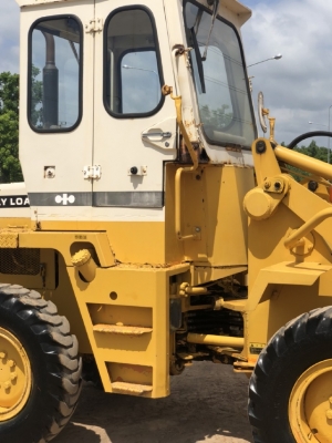 ขายรถตักล้อยาง KOMATSU 505 (เทียบเท่า WA70) (1,XXX ชั่วโมง) นำเข้าเองจากญี่ปุ่น สภาพสวยพร้อม มีVDOครับ