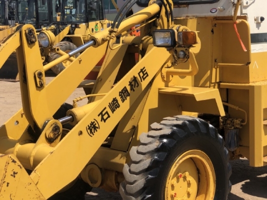 ขายรถตักล้อยาง KOMATSU 505 (เทียบเท่า WA70) (1,XXX ชั่วโมง) นำเข้าเองจากญี่ปุ่น สภาพสวยพร้อม มีVDOครับ