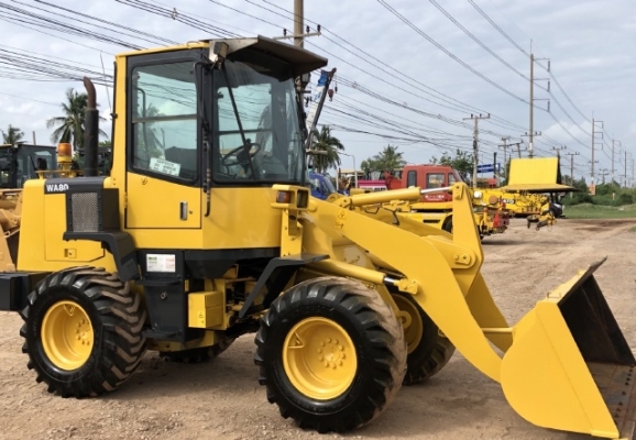 ขายรถตักล้อยาง KOMATSU WA80-3 นำเข้าเองจากญี่ปุ่น สภาพสวยพร้อม มีVDOการทำงานครับ