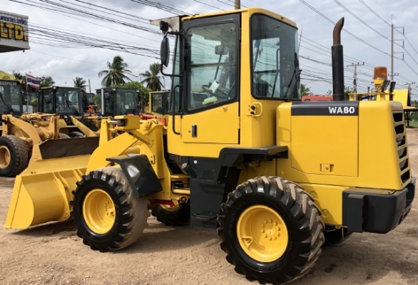 ขายรถตักล้อยาง KOMATSU WA80-3 นำเข้าเองจากญี่ปุ่น สภาพสวยพร้อม มีVDOการทำงานครับ