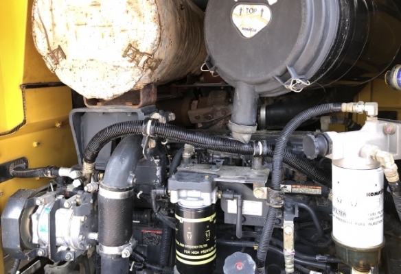 ขายรถตักล้อยาง KOMATSU WA320-6 รถนอกนำเข้าเองจากญี่ปุ่น สภาพสวยพร้อมใช้ มีVDOการทำงานครับ