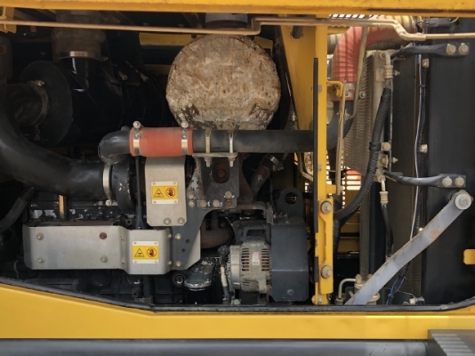 ขายรถตักล้อยาง KOMATSU WA320-6 รถนอกนำเข้าเองจากญี่ปุ่น สภาพสวยพร้อมใช้ มีVDOการทำงานครับ