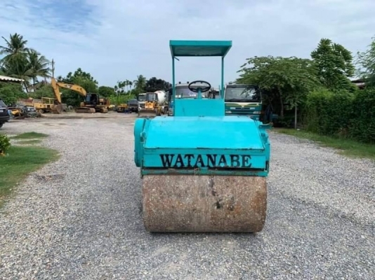 ขาย 185,000 รถบด 4 ตัน  WATANABE WV4000 เครื่องดี เกียร์แรง สภาพพร้อมใช้ เอกสารชื่อขาย  รถอยู่  นครปฐมโทร 0610710295  สนใจ รายการสินค้า อื่นๆ ที่ เว็ปไชค์ Truck2Hand https://www.truck2hand.com/index.php?actions=content/search&amp;member_id=136193  Faceboo