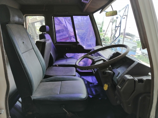 หัวMITSU  FN527 ไอ้หลงสวยๆมาแล้วครับ สีใหม่บางๆอุปกรณ์ครบ ขาหน้า ขาหลัง กันชน ตีนเบรคทิฟฟี่ ตู้แอร์ ยกใส่รถได้เลย