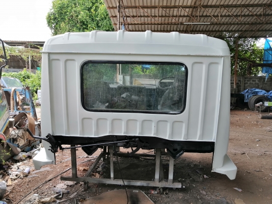 หัวMITSU  FN527 ไอ้หลงสวยๆมาแล้วครับ สีใหม่บางๆอุปกรณ์ครบ ขาหน้า ขาหลัง กันชน ตีนเบรคทิฟฟี่ ตู้แอร์ ยกใส่รถได้เลย