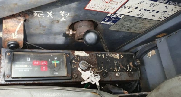 KATOคาโต้50SR-3ราคา285,000บาทซีรียล์สูง5734มีเต่ากะต่ายคลนโทลน้ำมันปั้มนี้วระบบไฟฟ้าครบเร็วแรงไม่โหลดเครื่อง 4สูบ K4Nเครื่องดีรถนอกเพื่งนำเข้ามาใหม่จากญี่ปุ่นยังไม่ได้ใช้ในไทยเลยบูมอาม์สวยเอวแน่นชั่วโม่งทำงานน้อยแค่7,188ชั่วโม่งเดินลายหัวแยกมาแล้วเทียบเท่