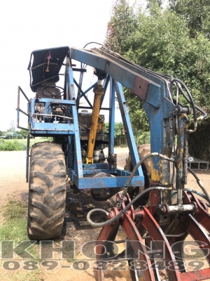 ขายด่วน รถคลีบอ้อย เครื่อง komatsu ระบบเต็ม รถพร้อมใช้งาน ขายเพียง 280000 บาท