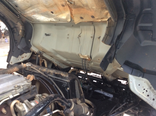 ISUZU NQR 175 ดั้ม ตาเพชร