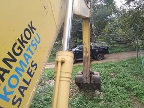 ขายKOMATSU PC200-7 ไฟเต็มเอกสารเล่มทะเบียนราคา 1,200,000