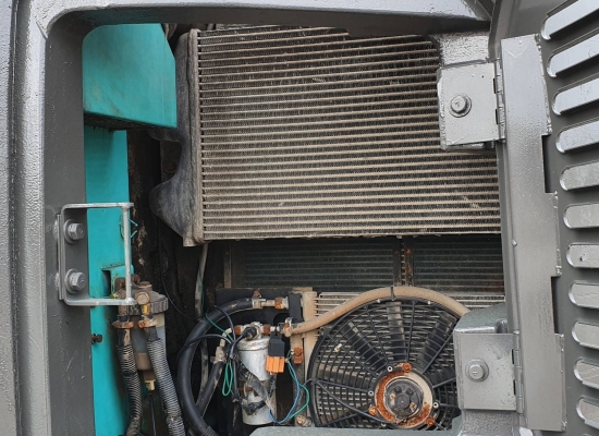 ขายด่วนรถนอก รถแบคโฮKOBELCO-SK200SRชั่วโม่งทำงานน้อยรถนอกเพิ่งนำเข้ามาเอกสารชุดจดทะเบียนยังไม่เคยใช้งานในเมืองไทยเลย