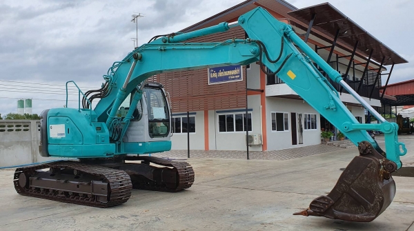 ขายด่วนรถนอก รถแบคโฮKOBELCO-SK200SRชั่วโม่งทำงานน้อยรถนอกเพิ่งนำเข้ามาเอกสารชุดจดทะเบียนยังไม่เคยใช้งานในเมืองไทยเลย