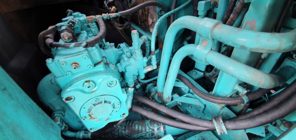 ขายด่วนรถนอก รถแบคโฮKOBELCO-SK200SRชั่วโม่งทำงานน้อยรถนอกเพิ่งนำเข้ามาเอกสารชุดจดทะเบียนยังไม่เคยใช้งานในเมืองไทยเลย