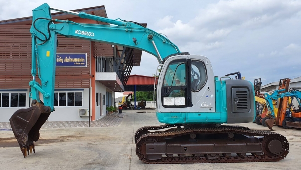 ขายด่วนรถนอก รถแบคโฮKOBELCO-SK200SRชั่วโม่งทำงานน้อยรถนอกเพิ่งนำเข้ามาเอกสารชุดจดทะเบียนยังไม่เคยใช้งานในเมืองไทยเลย
