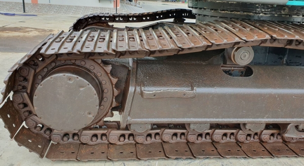 ขายด่วนรถนอก รถแบคโฮKOBELCO-SK200SRชั่วโม่งทำงานน้อยรถนอกเพิ่งนำเข้ามาเอกสารชุดจดทะเบียนยังไม่เคยใช้งานในเมืองไทยเลย