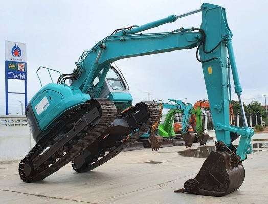 KOBELCO-SK200SR  ราคา870,000บาท รถนอก  ชั่วโม่งทำงานน้อย  รถนอกเพิ่งนำเข้ามา  เอกสารชุดจดทะเบียนยังไม่เคยใช้งานในเมืองไทยเลย เครื่องอีซูซู4สูบ4BG1เทอร์โบแรงดีปั่มแรง  ไฟฟ้าเต็ม  เร็วแรงไม่โหลดบูมอาร์สวยเอวแน่นช่วงล่างเต็มเอกสารอินวอย 081-989-1989 หรั่งครั