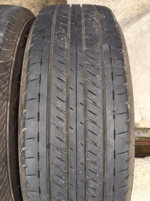 ขายบริสโตน.215/70/15ปี2118 ดอกยาง90\%+ ไร้ตำหนิ โทร0879050181.ส่งได้ทั่วไทย