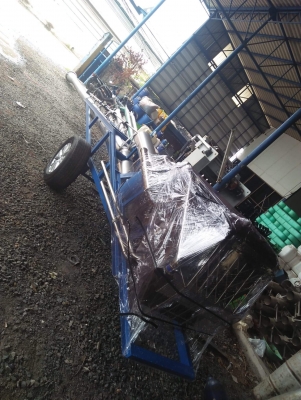 ท่อสูบน้ำพญานาค ท่อ8นิ้ว ยาว 11 เมตร น้ำออกแรงประมาณ 10 เมตร เครืองยนต์ อีซูซีมังกร พร้อมใช้งาน